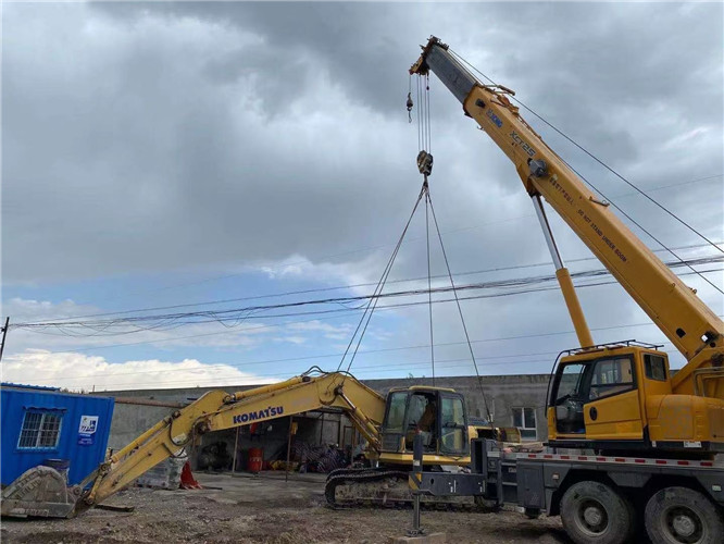 淇滨区25吨吊车的工作半径是多少？