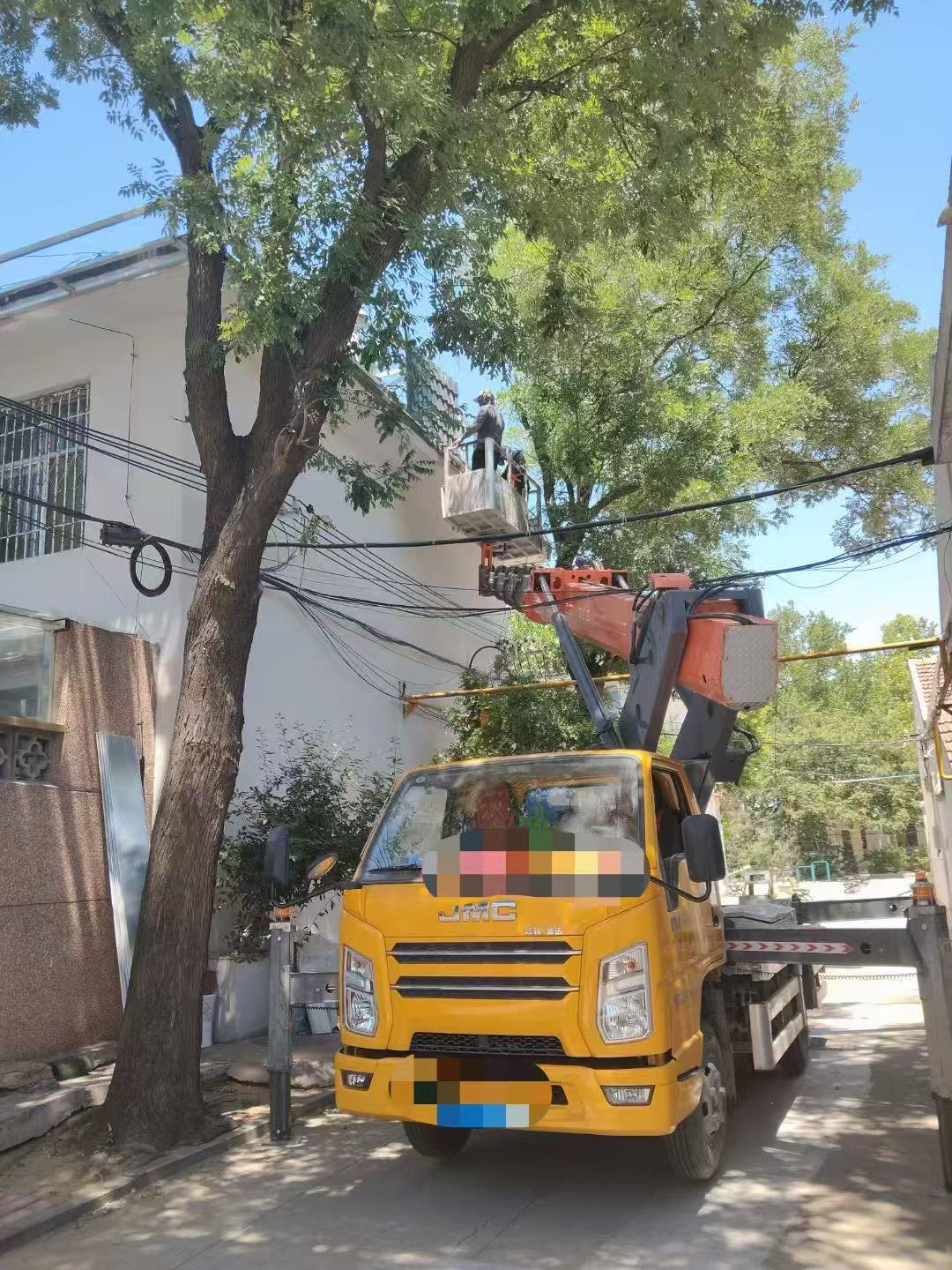 淇滨区高空作业车能吊装重物吗？最大承载多少公斤？