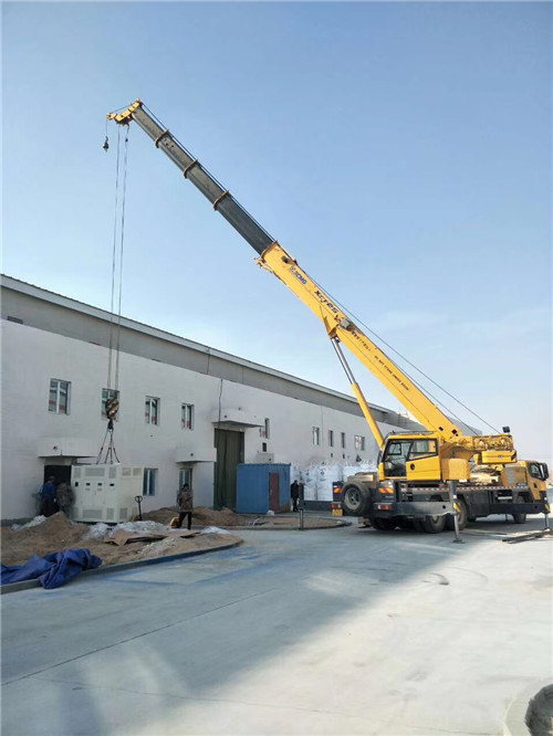 淇滨区“超载就喊停”—— 吊车的 “重量保镖” 技术